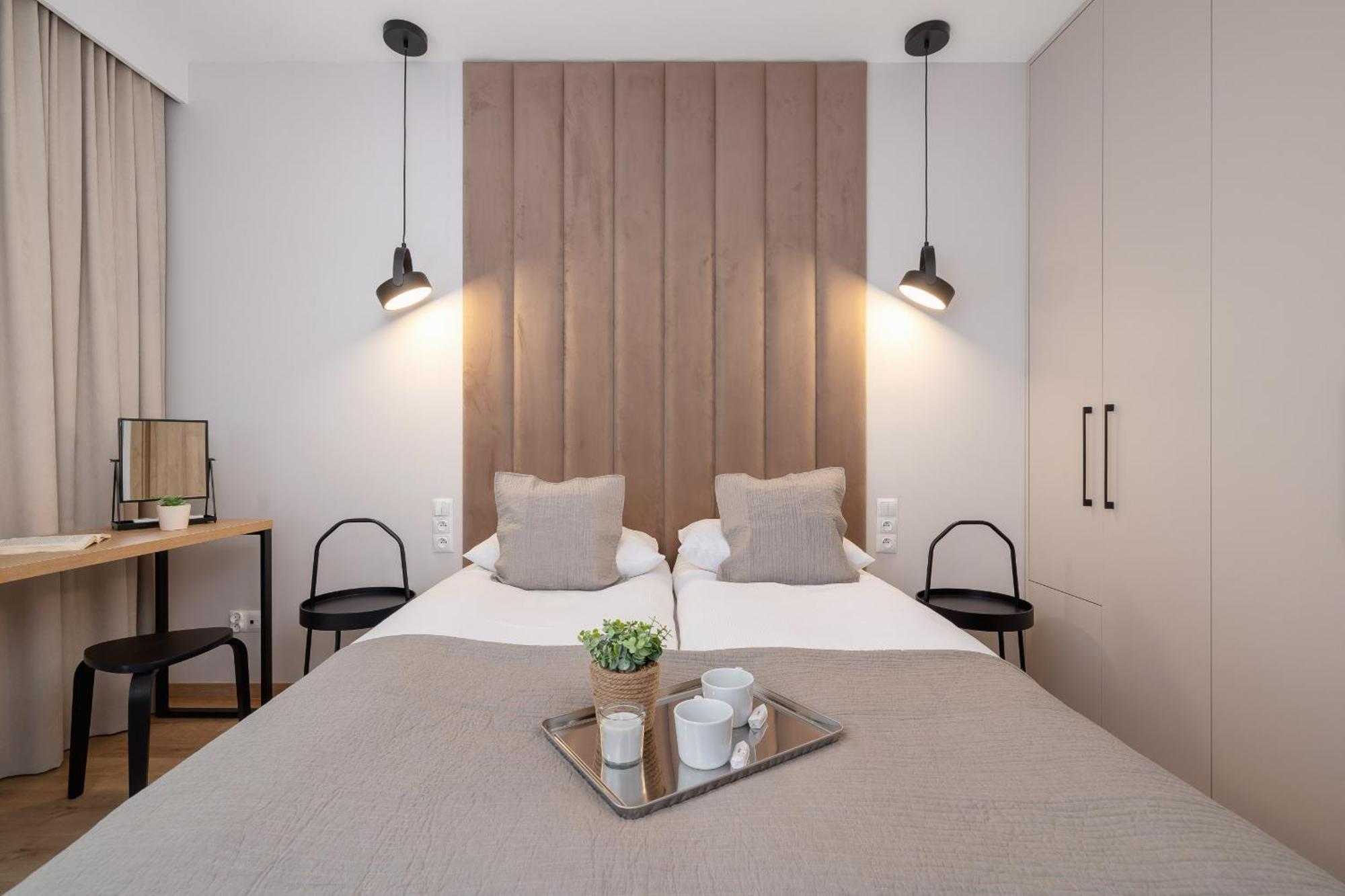 Bright Apartment In Krakow With Garden, Air Conditioning, Parking And Desk By Renters Prestige Esterno foto